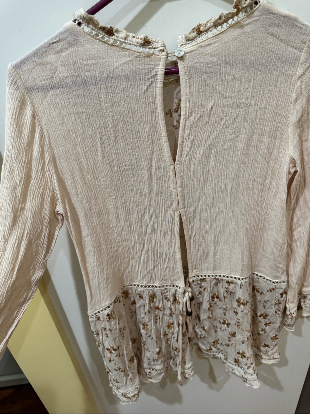 POL Cream Floral Lace-Trim Boho Peasant Blouse - Picture 4 of 9